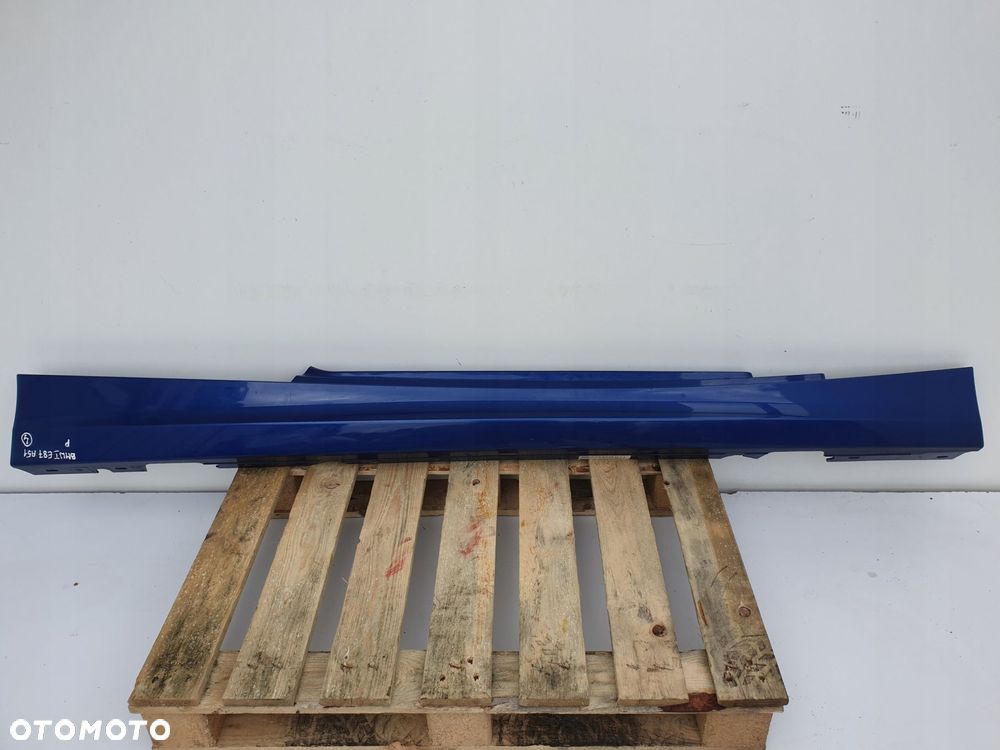 NAKŁADKA PROGOWA PRÓG PRAWY A51 BMW E81 E82 E88 63547781 - 1