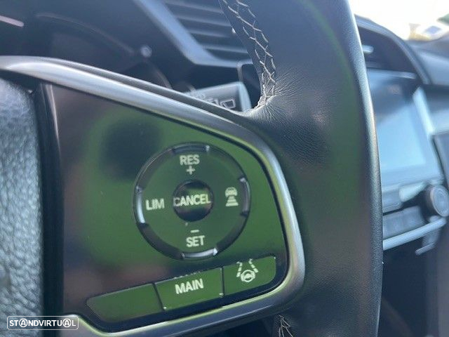 Honda Civic 1.0 i-VTEC Elegance CVT Navi - 11