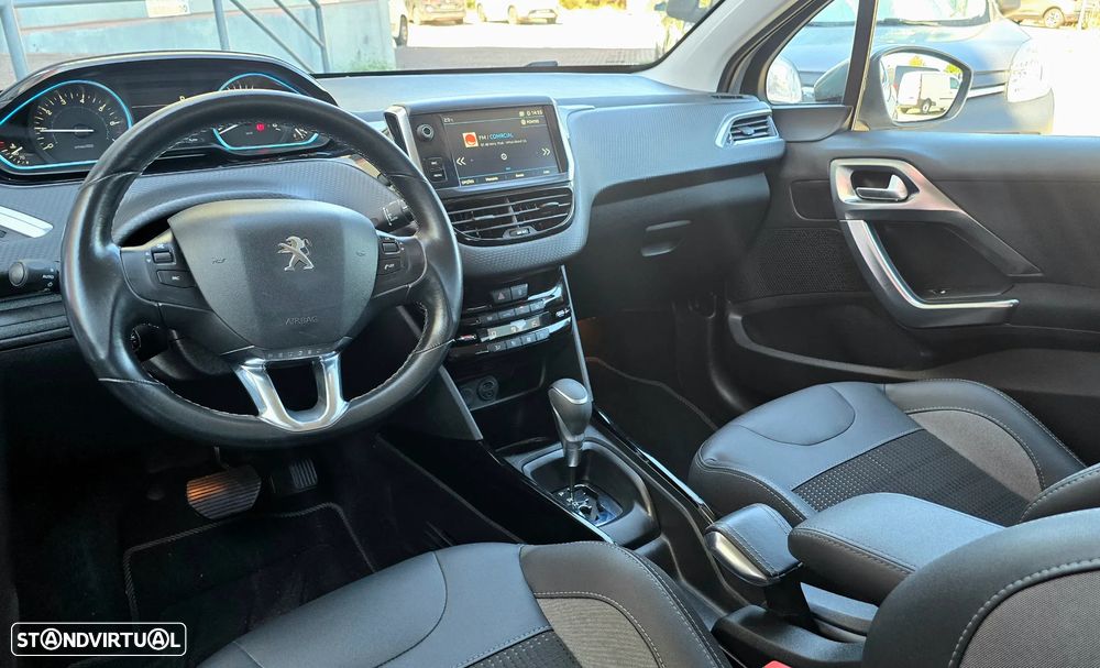 Peugeot 2008 PureTech 110 GPF Stop&Start EAT6 Allure - 18