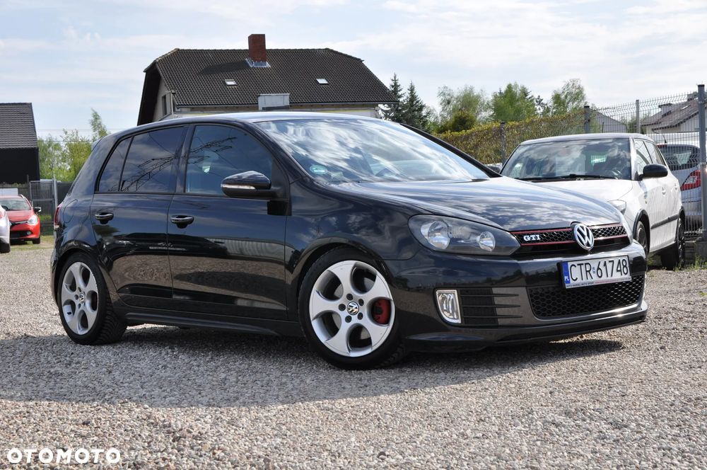 Volkswagen Golf 2.0 GTI - 2