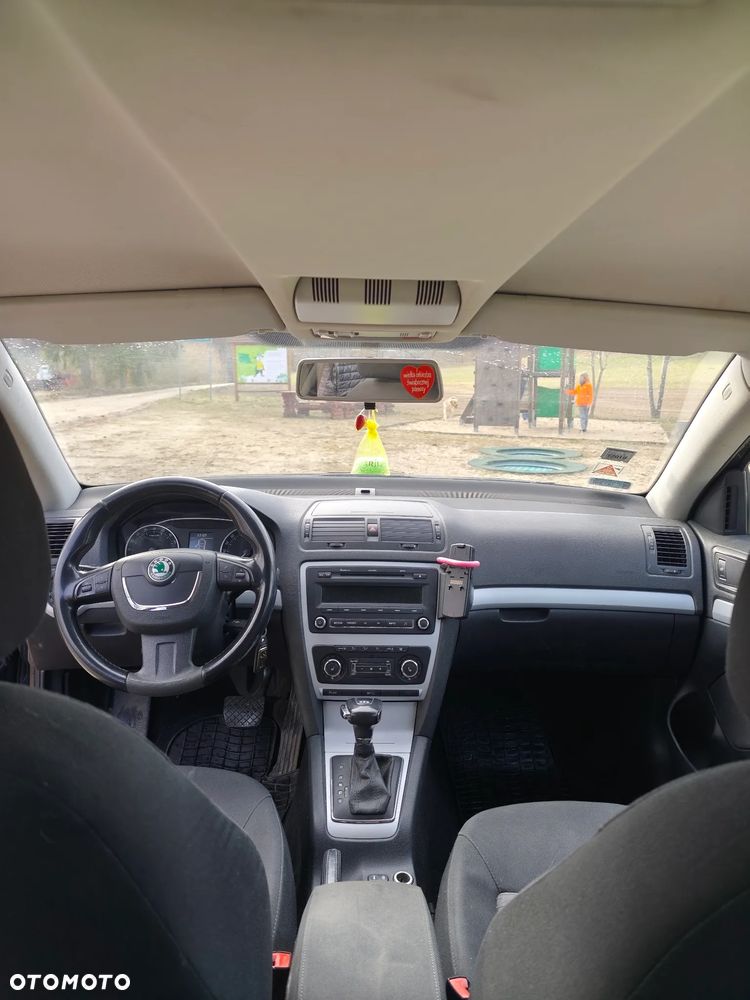 Skoda Octavia 1.6 TDI Classic DSG - 12