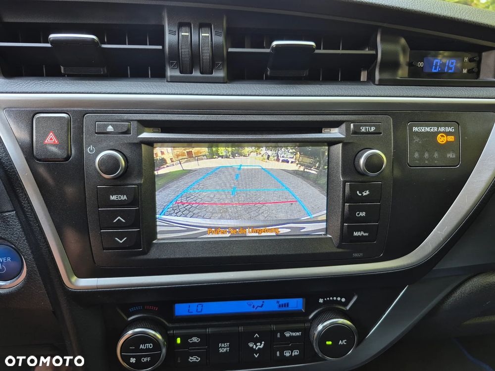 Toyota Auris - 17