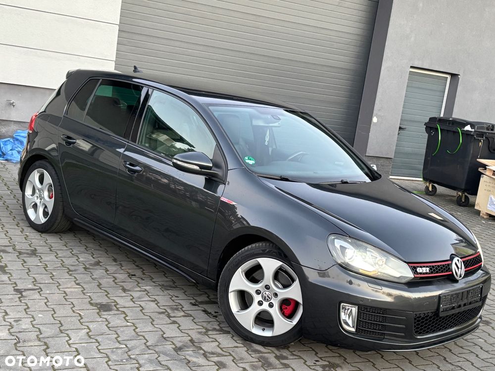 Volkswagen Golf 2.0 GTI - 2