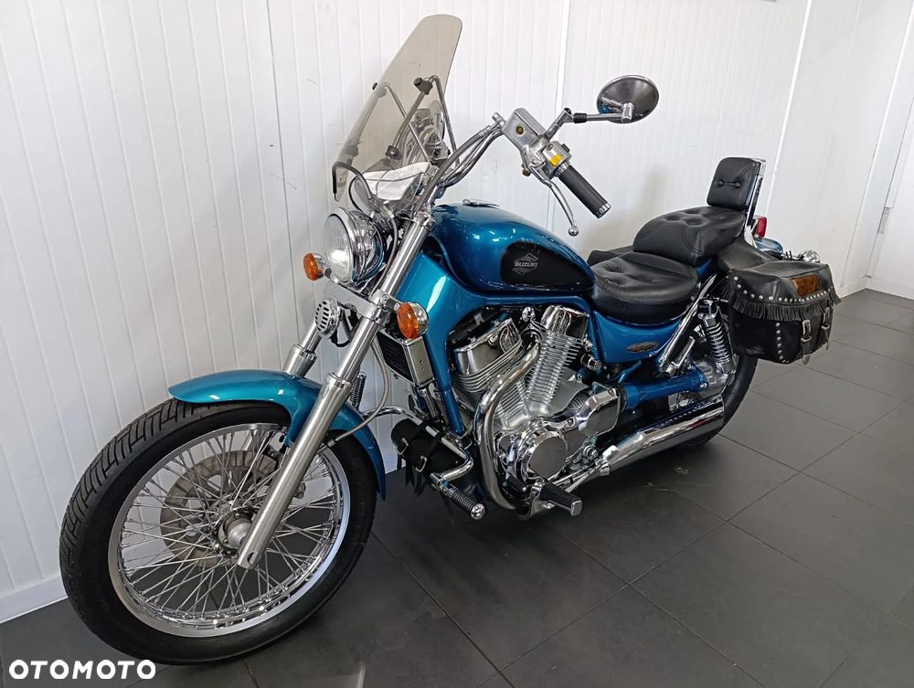 Suzuki Intruder - 6