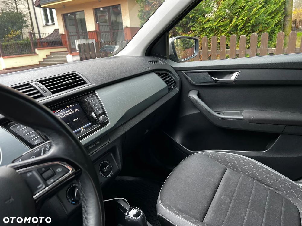 Skoda Fabia 1.0 TSI Ambition DSG - 9