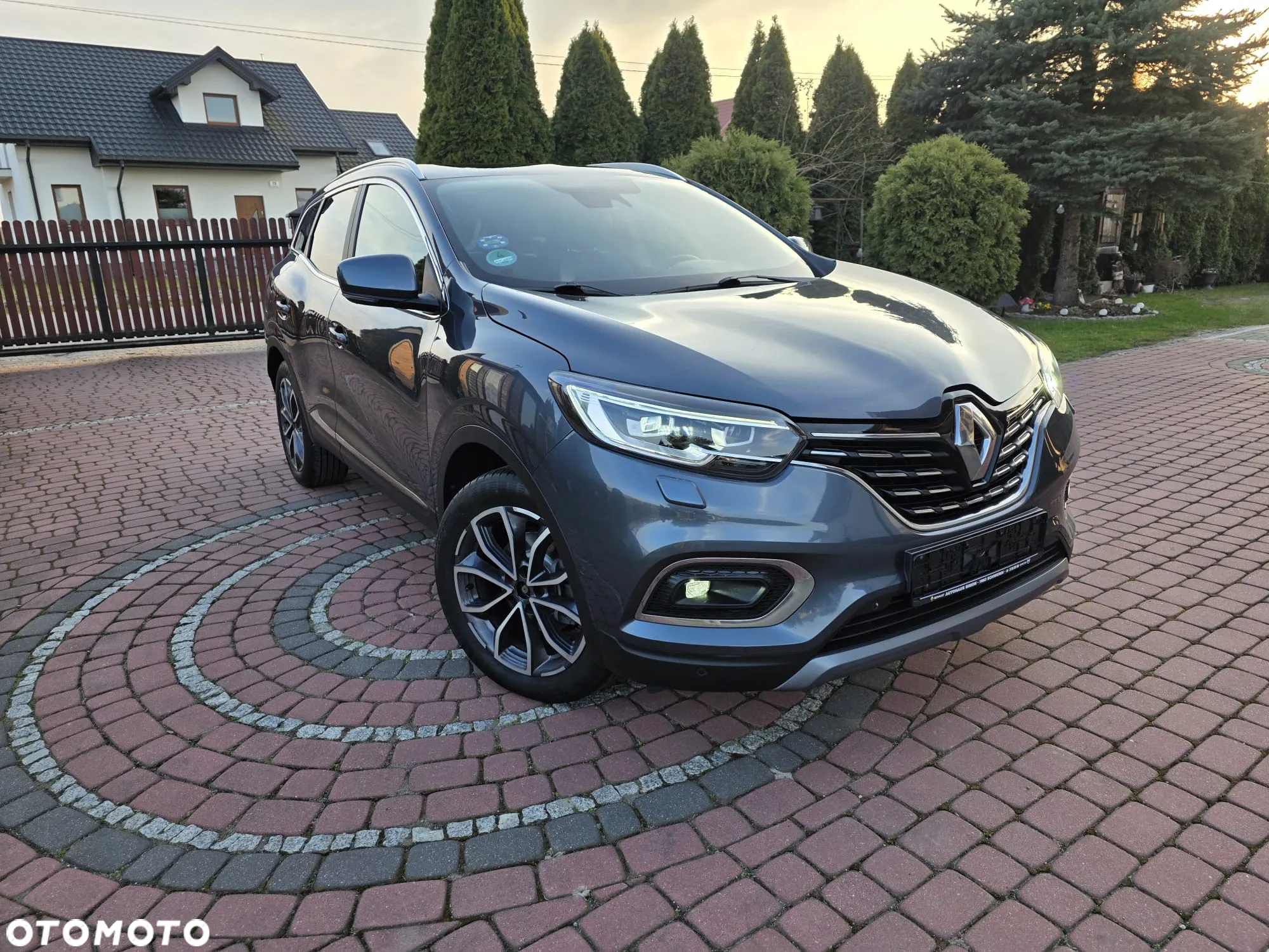 Renault Kadjar BLUE dCi 115 BUSINESS EDITION - 4