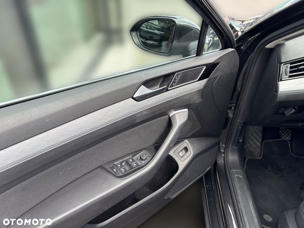 Volkswagen Passat - 10