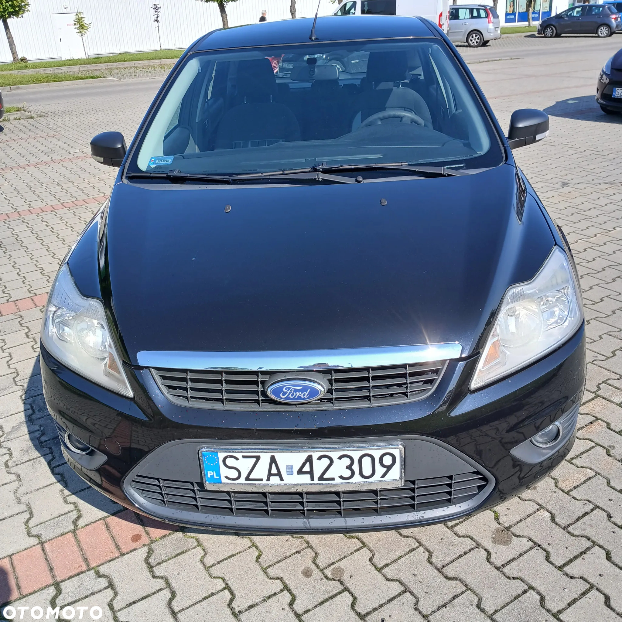 Ford Focus 1.6 Ambiente - 2