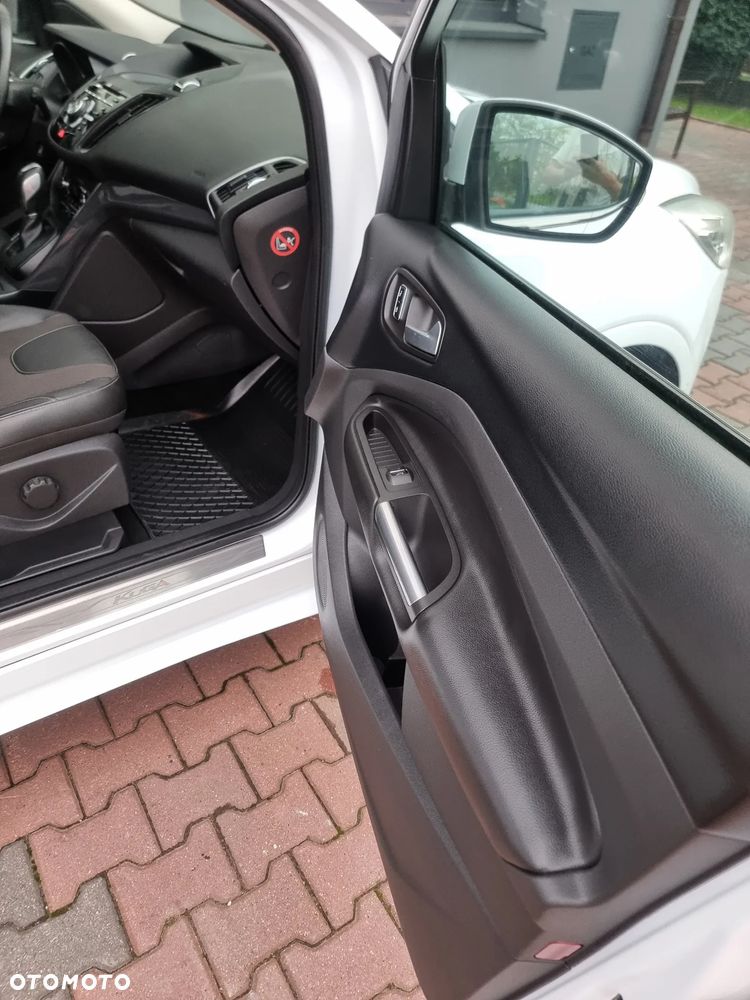 Ford Kuga 2.0 TDCi 4x4 Titanium - 3
