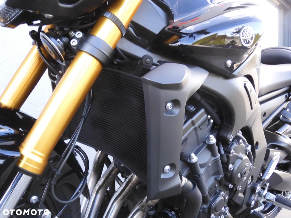 Yamaha FZ8 - 24