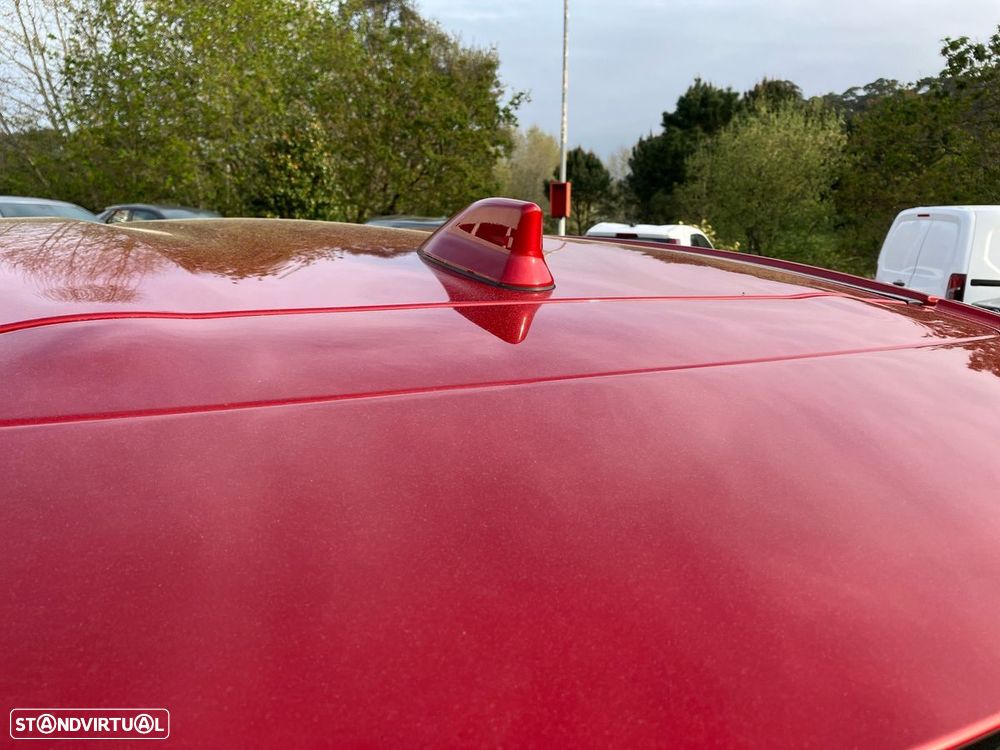 Toyota Yaris Cross 1.5 HDF Comfort Plus - 23