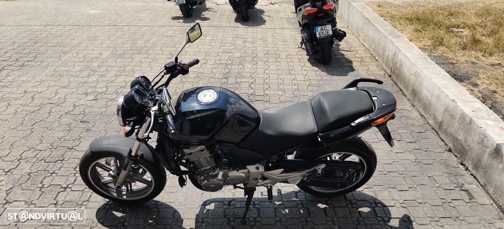 Honda CBF 500 - 4