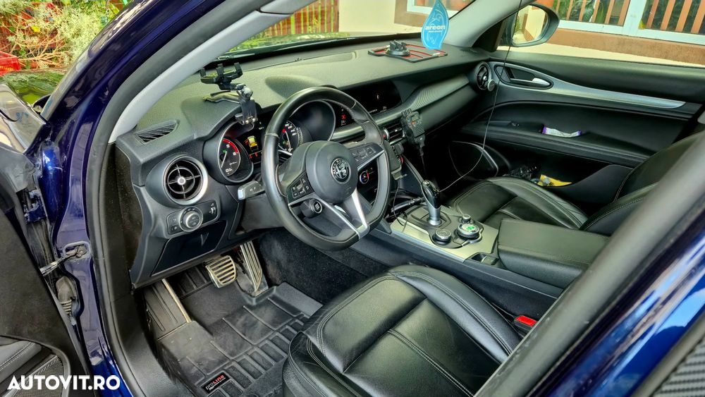 Alfa Romeo Stelvio 2.2 Diesel 16V AT8-Q4 Executive - 7