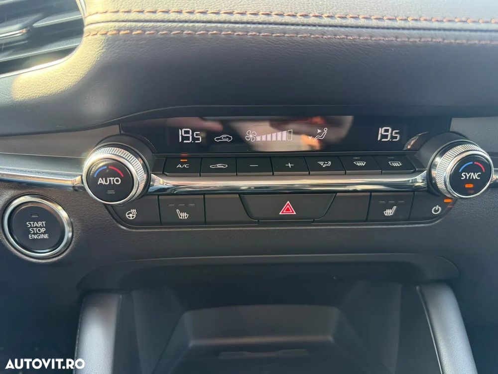 Mazda 3 e-Skyactiv X186 AT MHEV Center-Line - 16