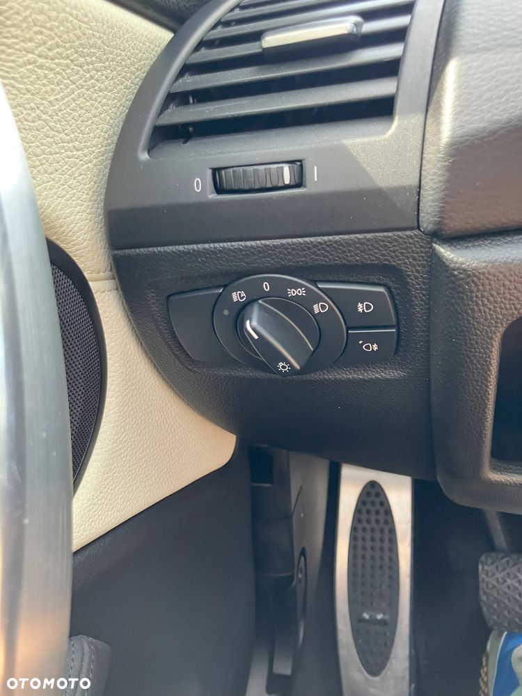BMW Seria 1 118i - 28