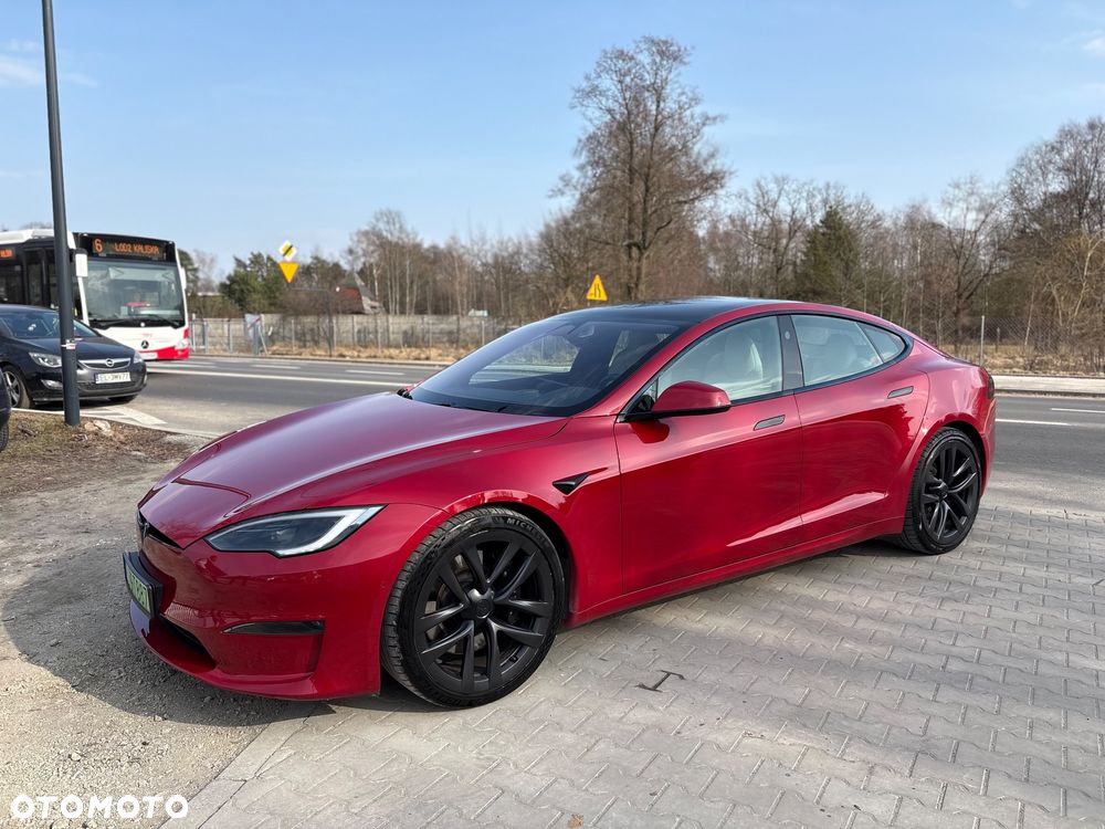 Tesla Model S - 27