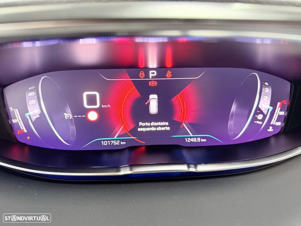 Peugeot 3008 PureTech 130 Stop & Start GPF EAT8 Allure - 16