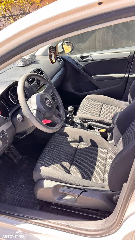 Volkswagen Golf 1.6 TDI DPF Trendline - 13