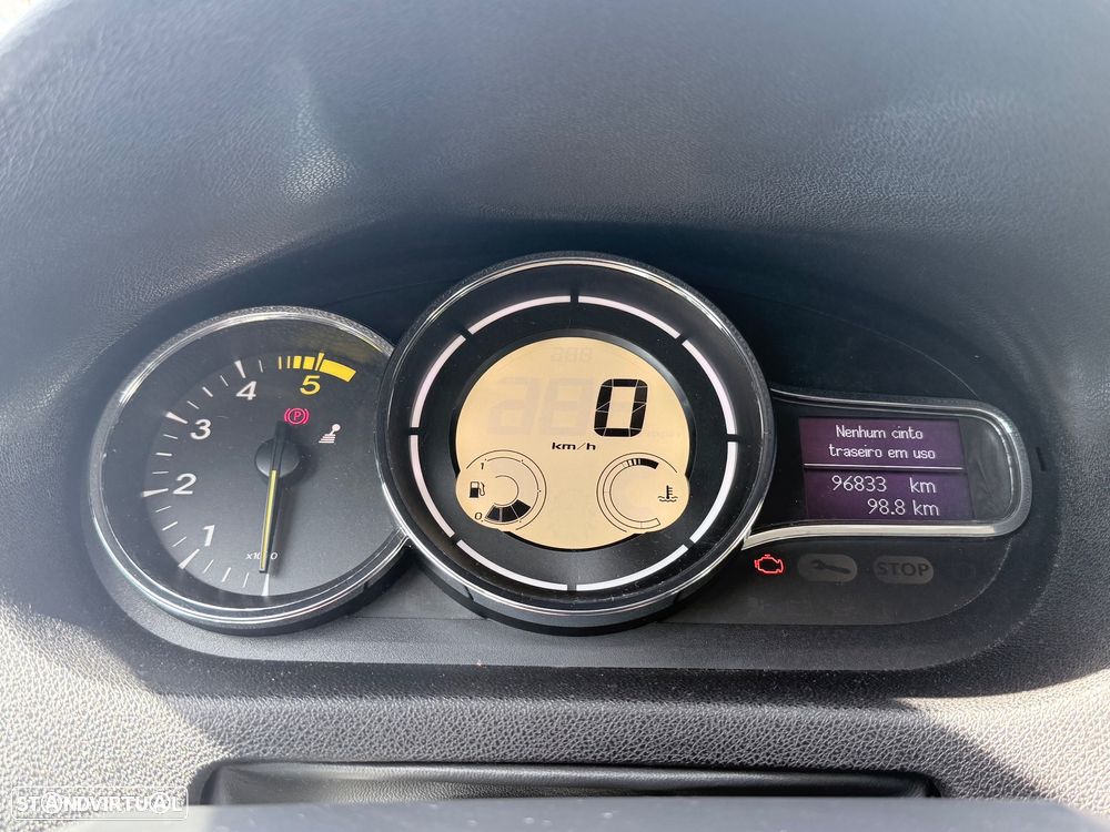 Renault Mégane Sport Tourer 1.5 dCi Dynamique - 8