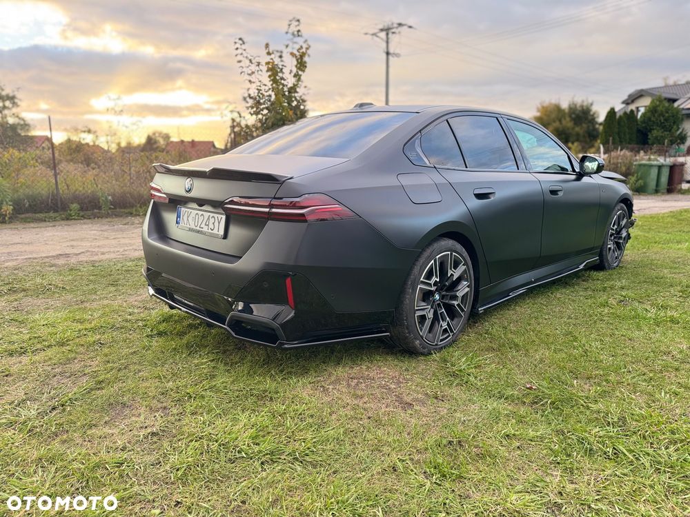 BMW Seria 5 520d xDrive mHEV M Sport - 6
