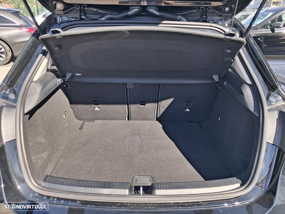 Mercedes-Benz A 200 Standard - 13