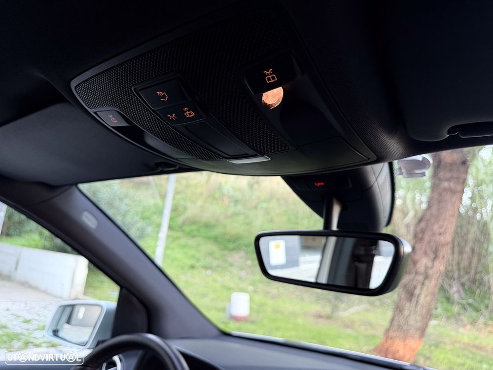 Mercedes-Benz B 180 d Style - 35