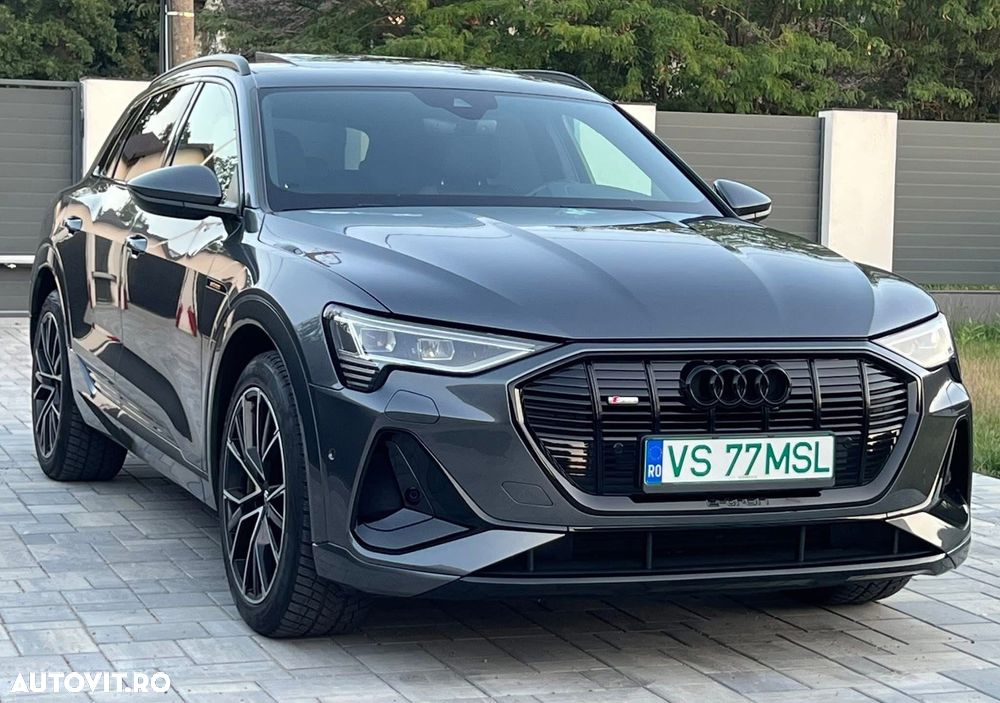 Audi e-tron 50 quattro S line - 1