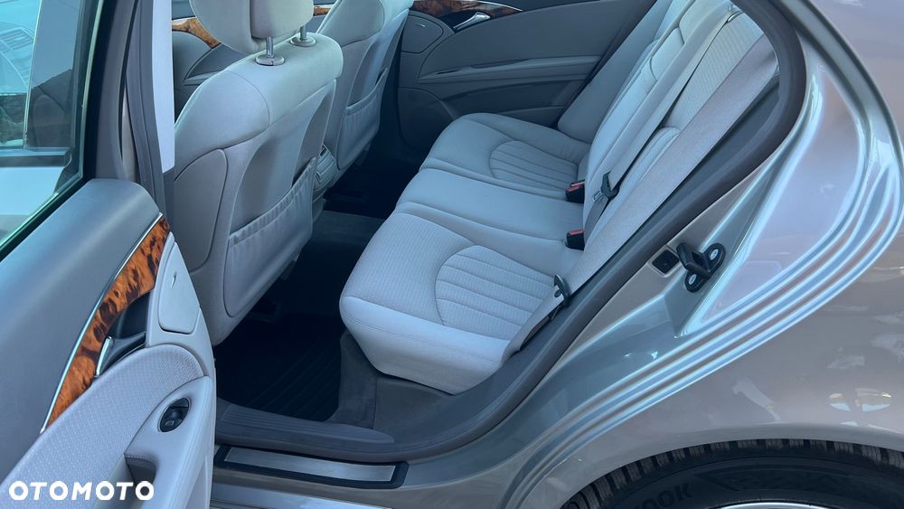 Mercedes-Benz Klasa E 200 Kompressor Elegance - 14