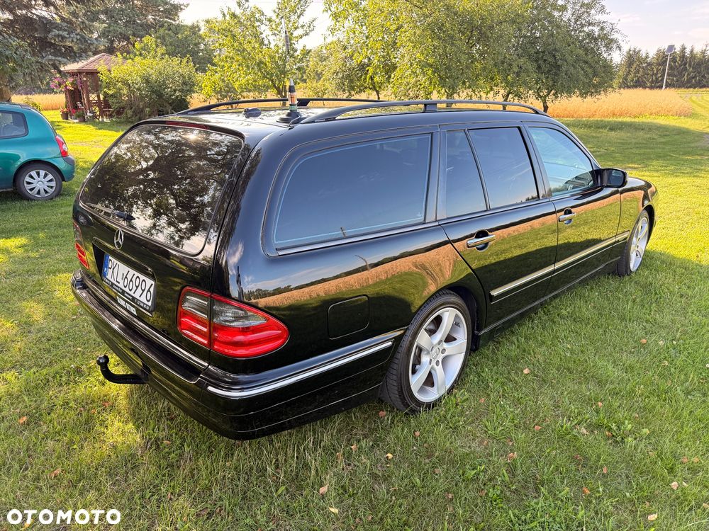 Mercedes-Benz Klasa E 320 T CDI Avantgarde - 5