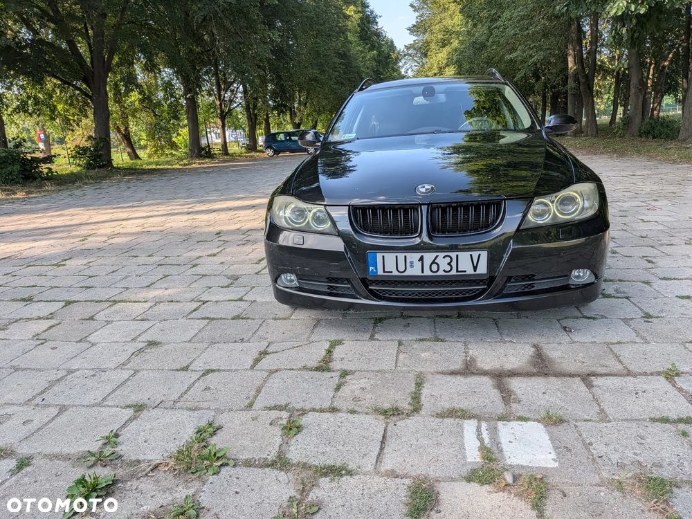 BMW Seria 3 325i - 12