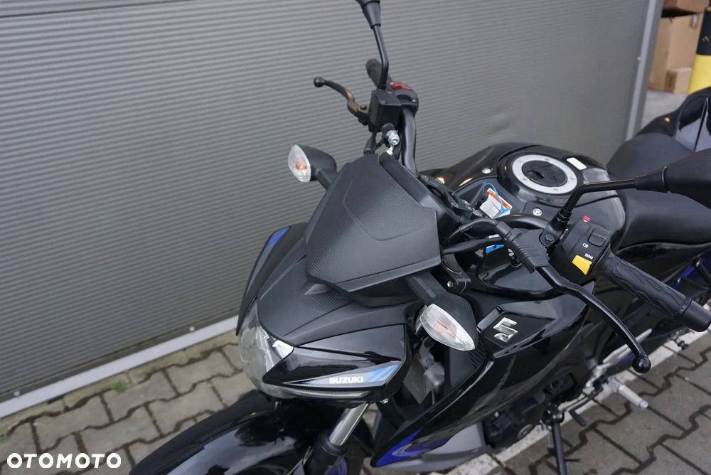 Suzuki GSX - 7