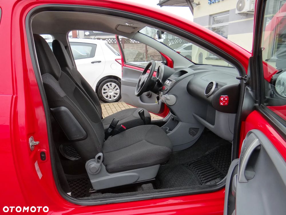 Toyota Aygo Cool&Go - 31