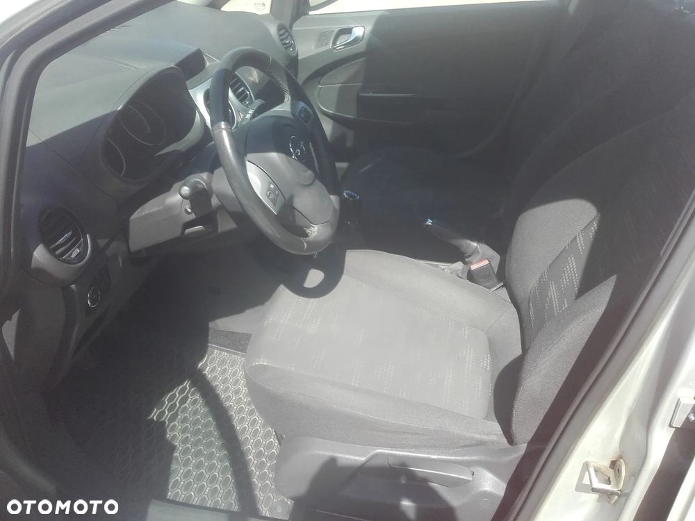 Opel Corsa - 22
