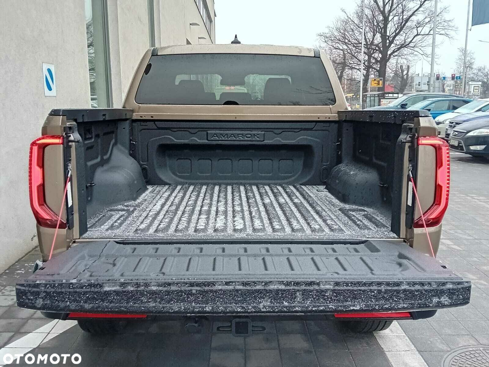 Volkswagen Amarok - 6