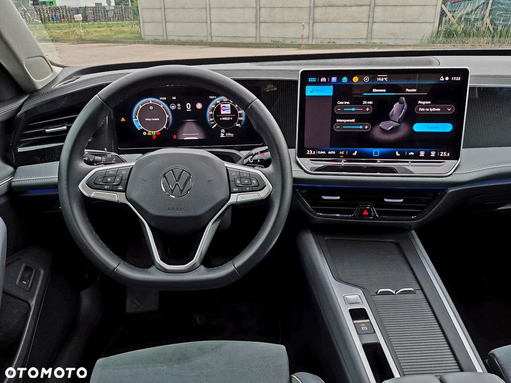 Volkswagen Passat 2.0 TDI SCR DSG Business - 18