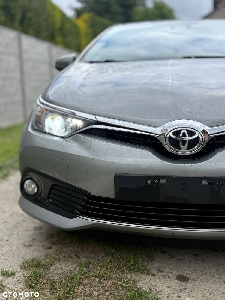 Toyota Auris 1.6 D-4D Prestige - 7