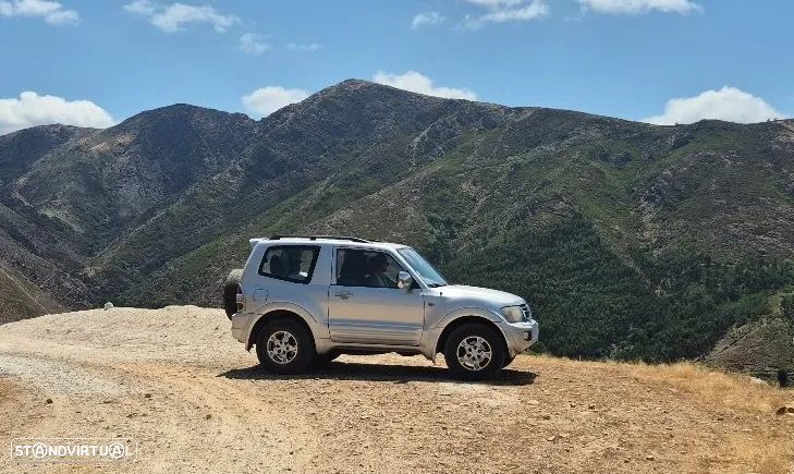 Mitsubishi Pajero 3.2 DI-D GLS ABS+TA+EC - 1