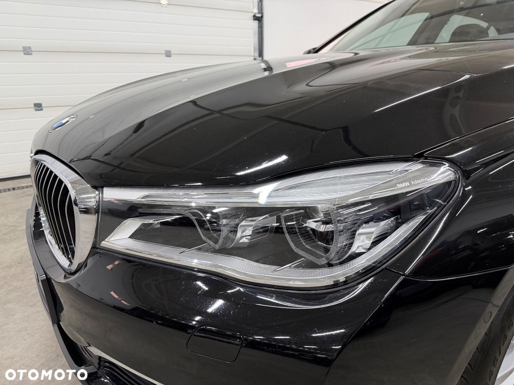 BMW Seria 7 740Li - 13