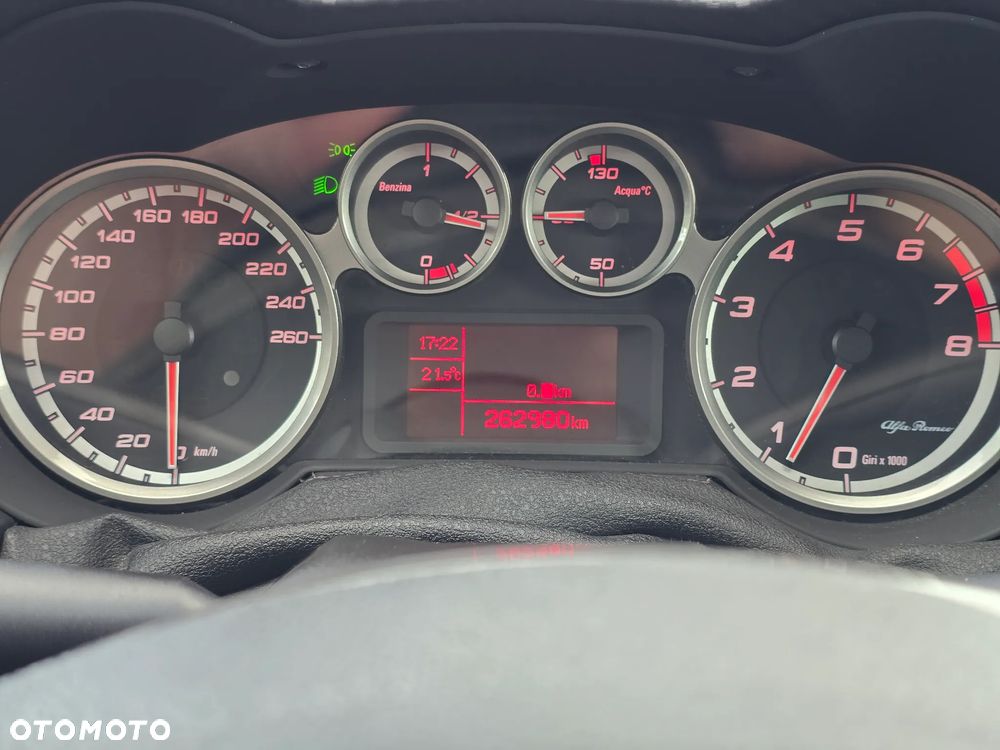 Alfa Romeo Mito 1.4 TB Distinctive - 28