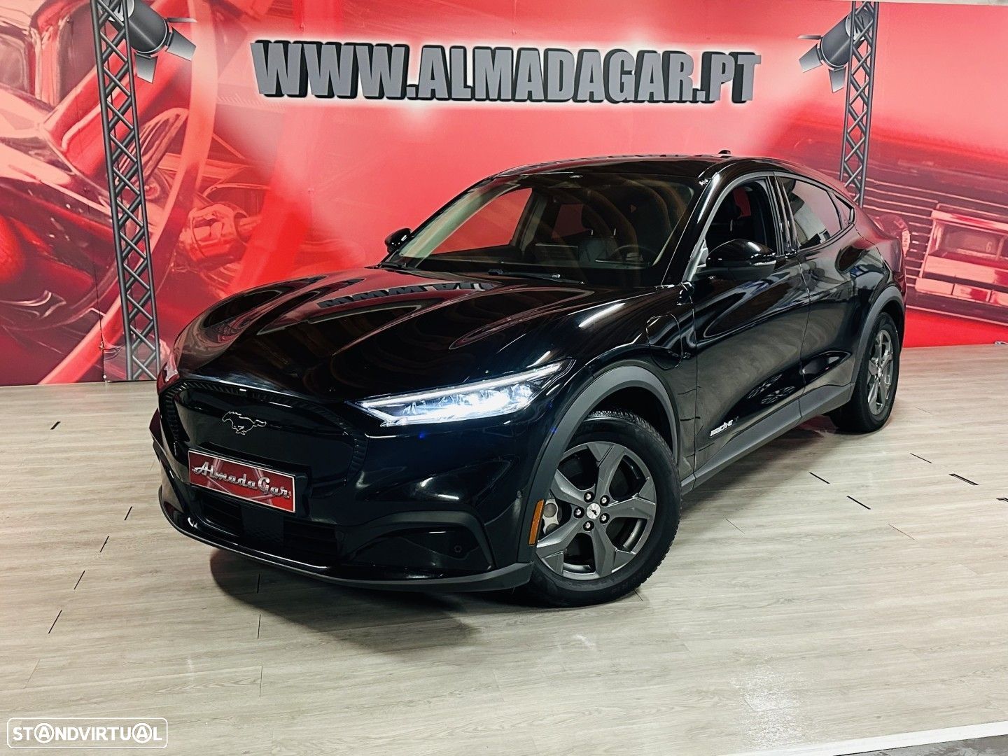 Ford Mustang Mach-E Alargada - 1