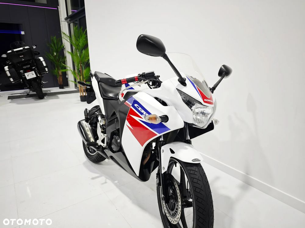 Honda CBR - 7