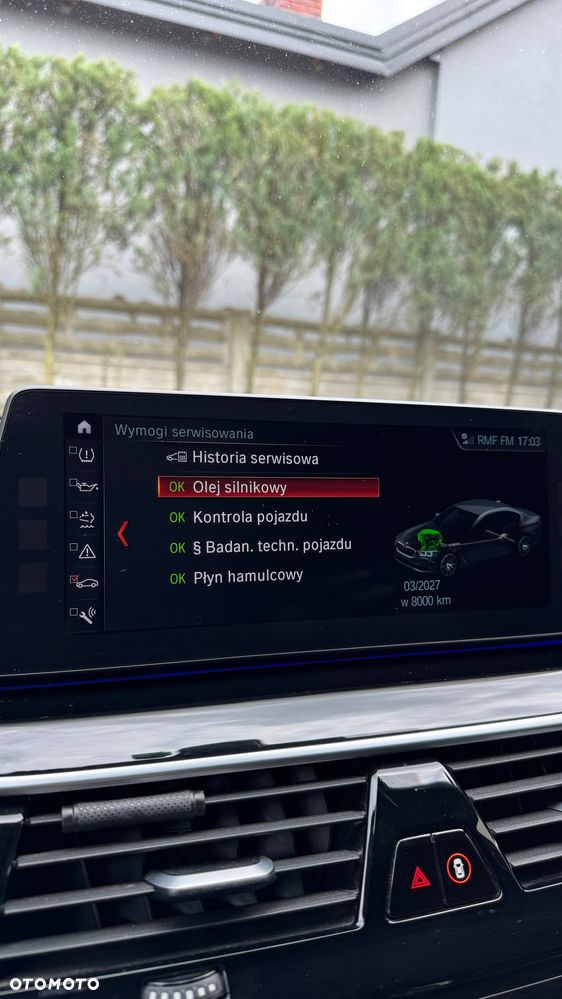 BMW Seria 5 520d Sport Line - 33