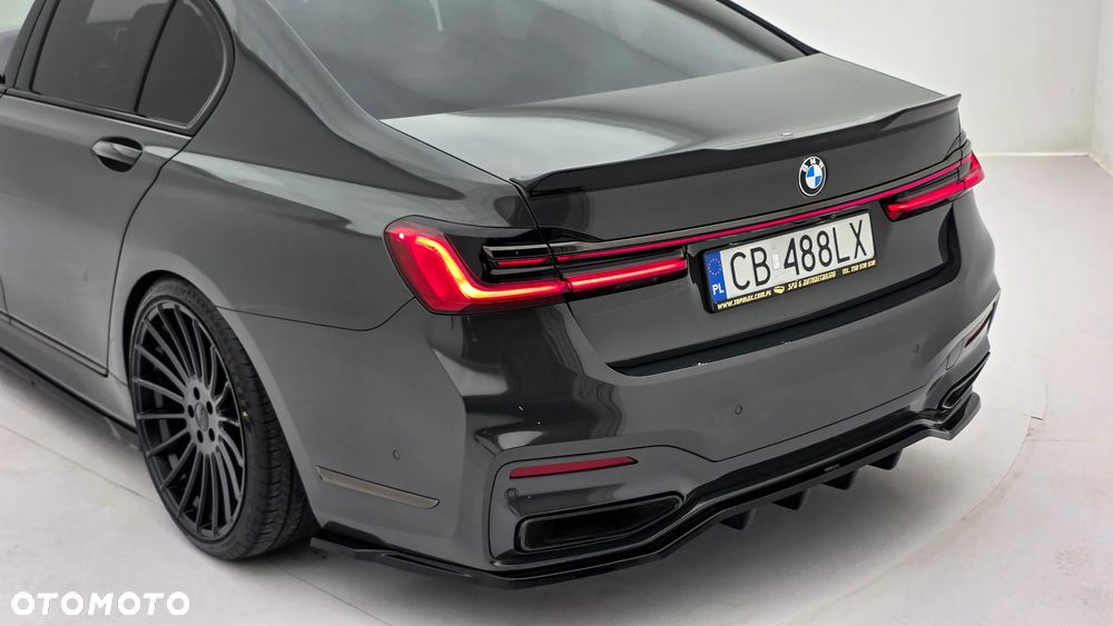 BMW Seria 7 - 12