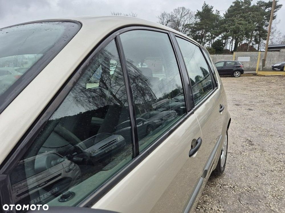 Renault Scenic - 8