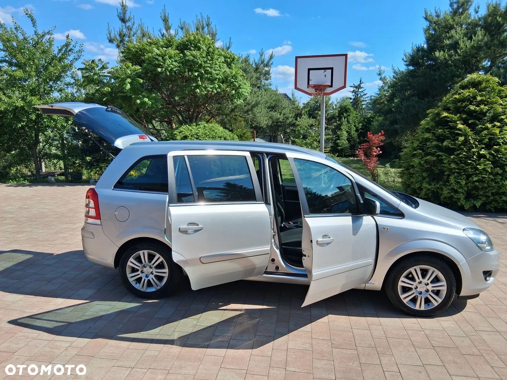 Opel Zafira 1.8 Family Plus - 5