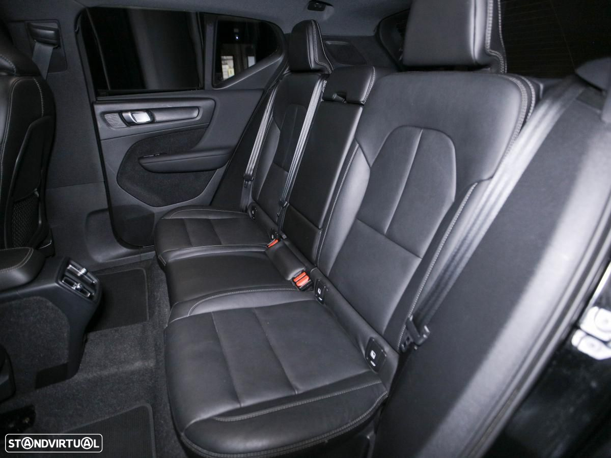 Volvo XC 40 1.5 T3 R-Design - 11