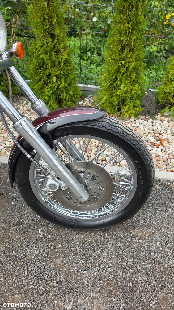 Suzuki Intruder - 3