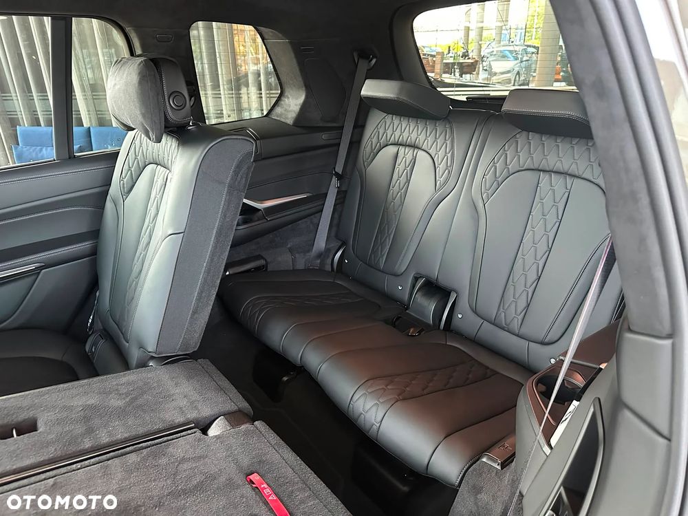 BMW X7 xDrive40d mHEV sport - 28