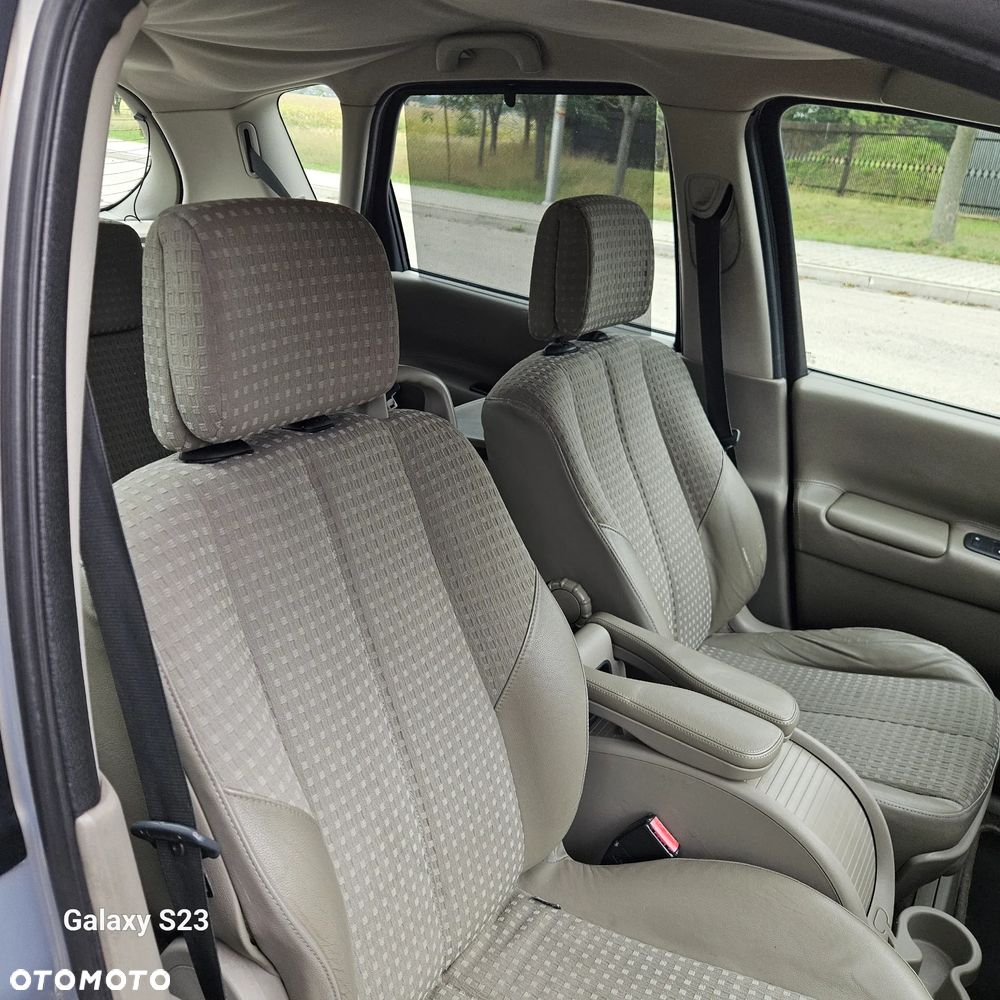 Renault Scenic 1.5 dCi Privilege - 25