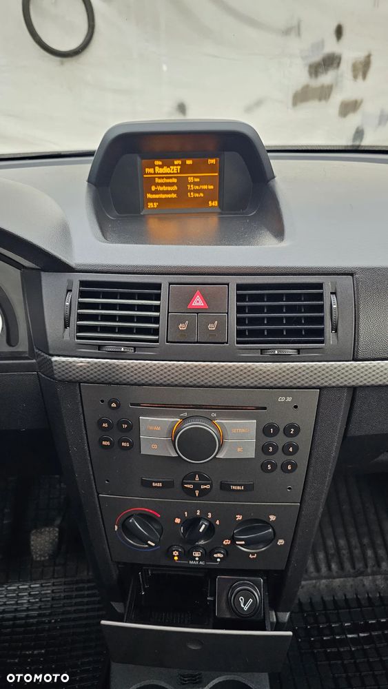 Opel Meriva 1.6 16V Cosmo - 11